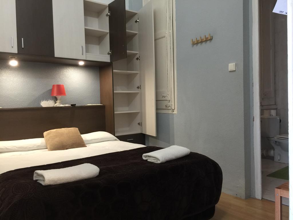 Break Bcn - Hostal & Coffeebar Barcelona Eksteriør bilde